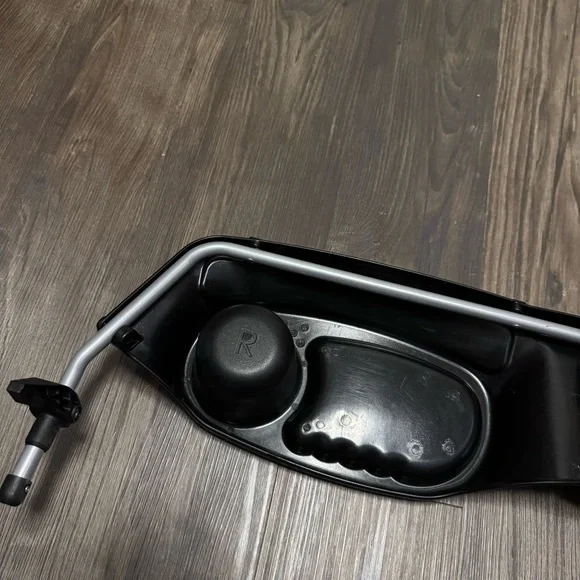 BOB Gear Snack Tray for BOB double Jogging Strollers - Picture 5 of 8